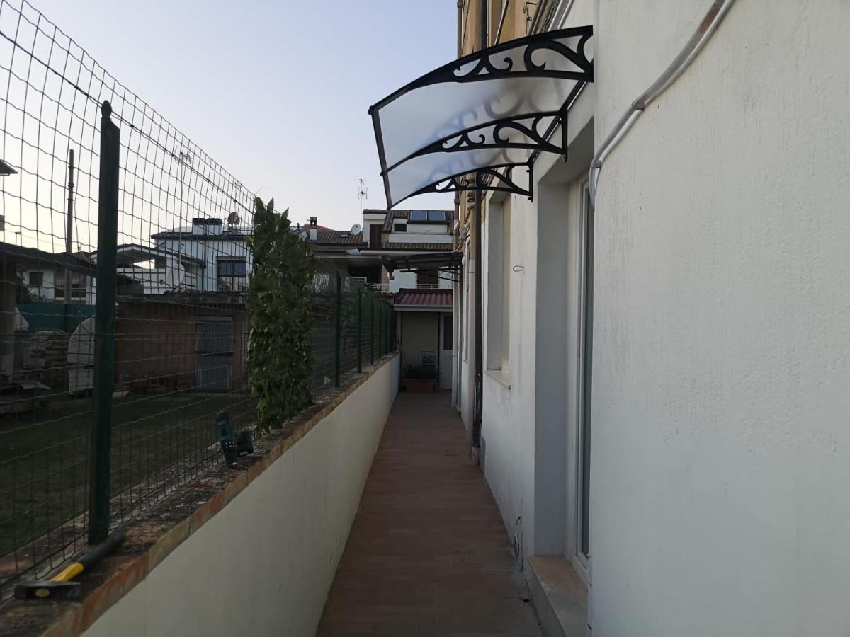 La Casetta Al Mare Civitanova Marche Exterior foto